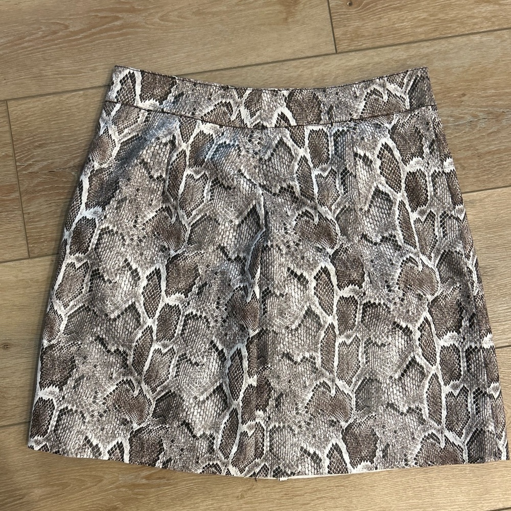 French connection snack skin leather skirt